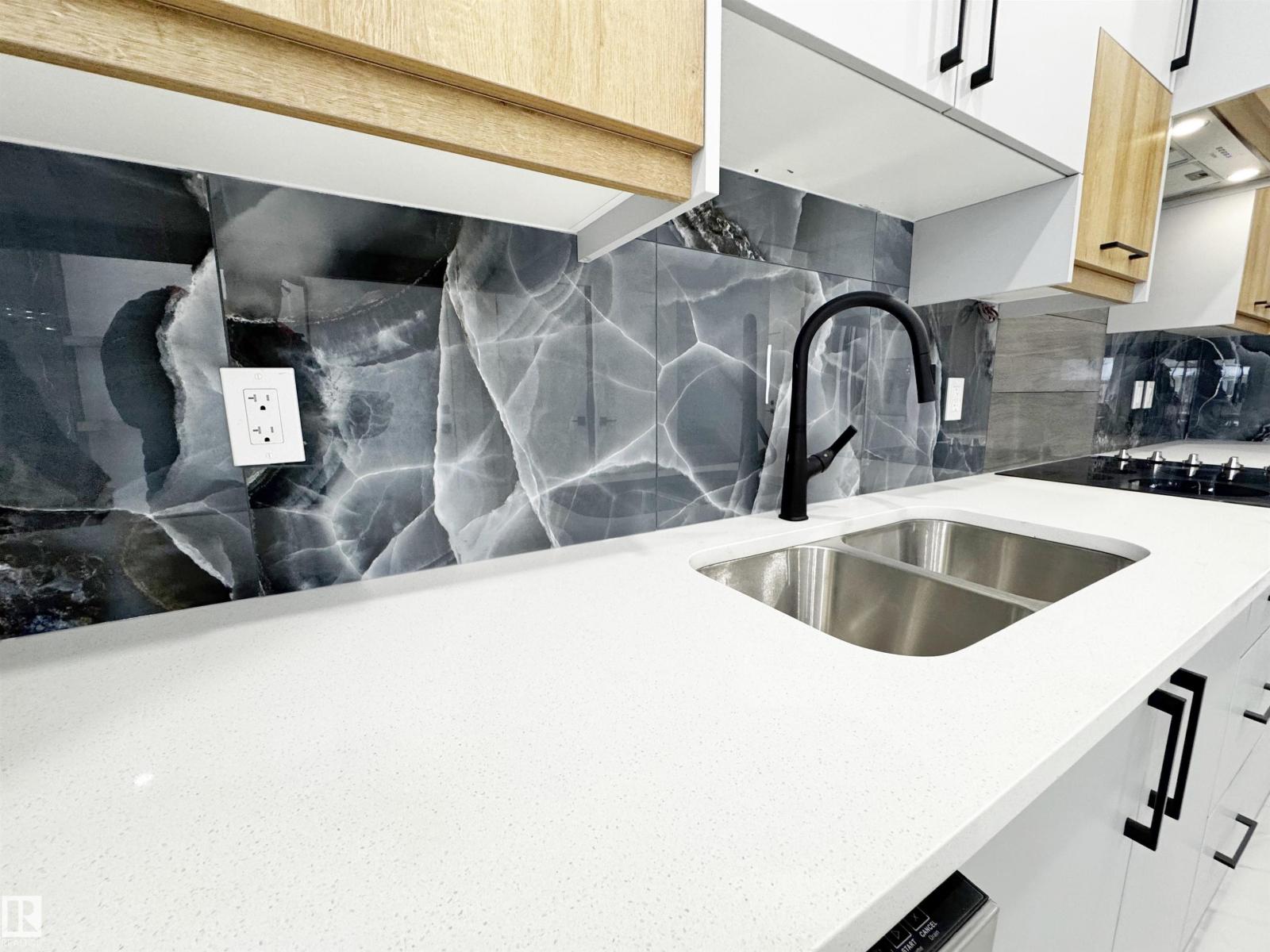 1312 35 Street NW - Photo 13