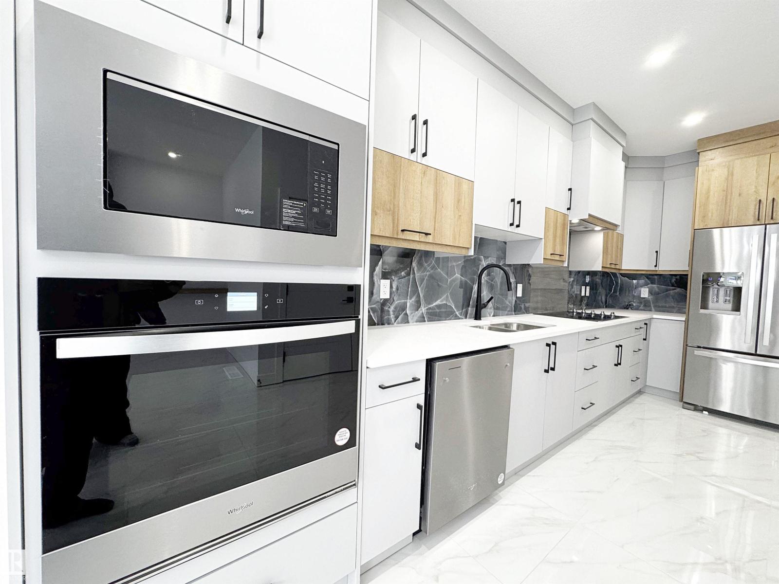 1312 35 Street NW - Photo 16