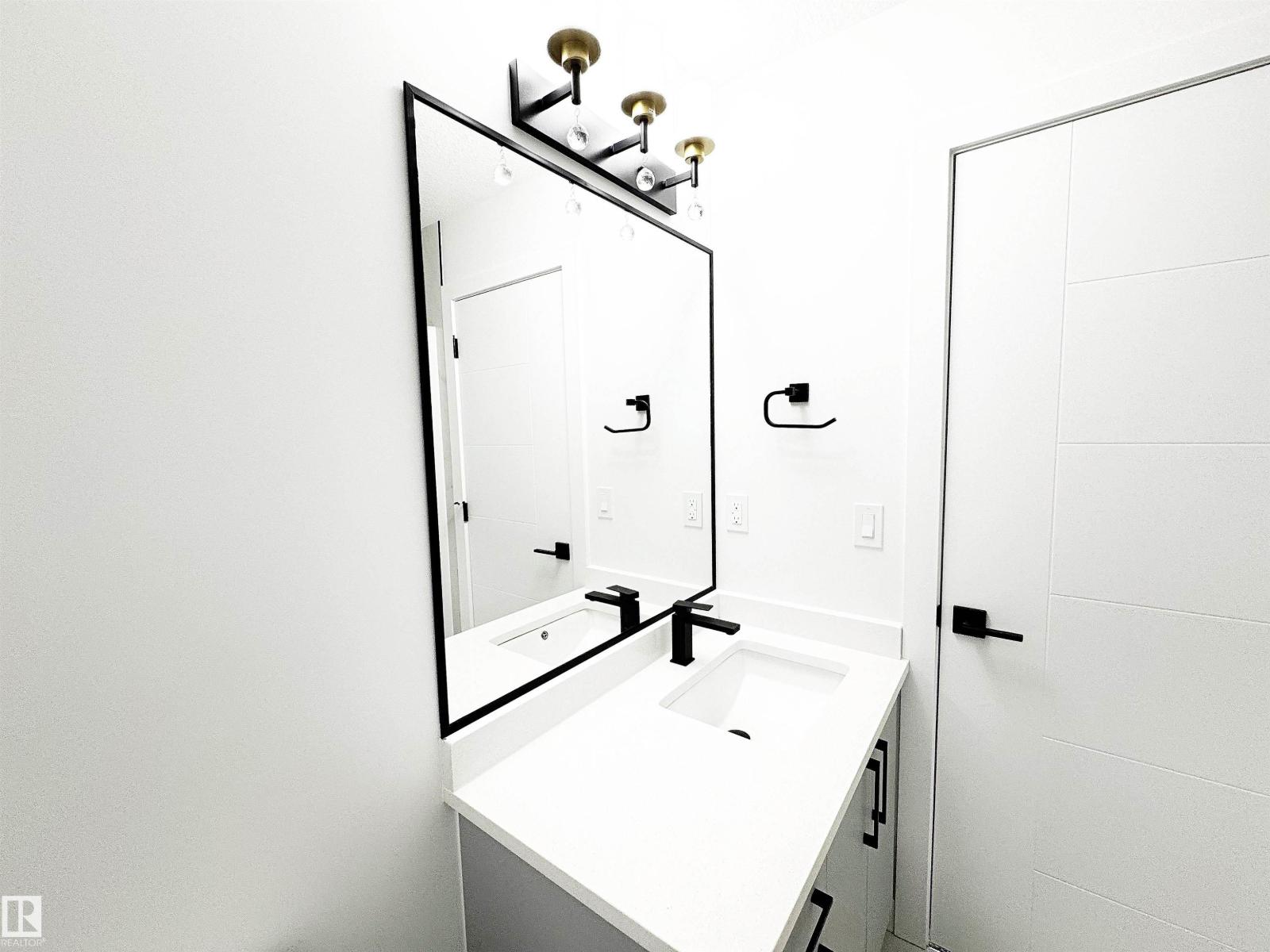 1312 35 Street NW - Photo 35