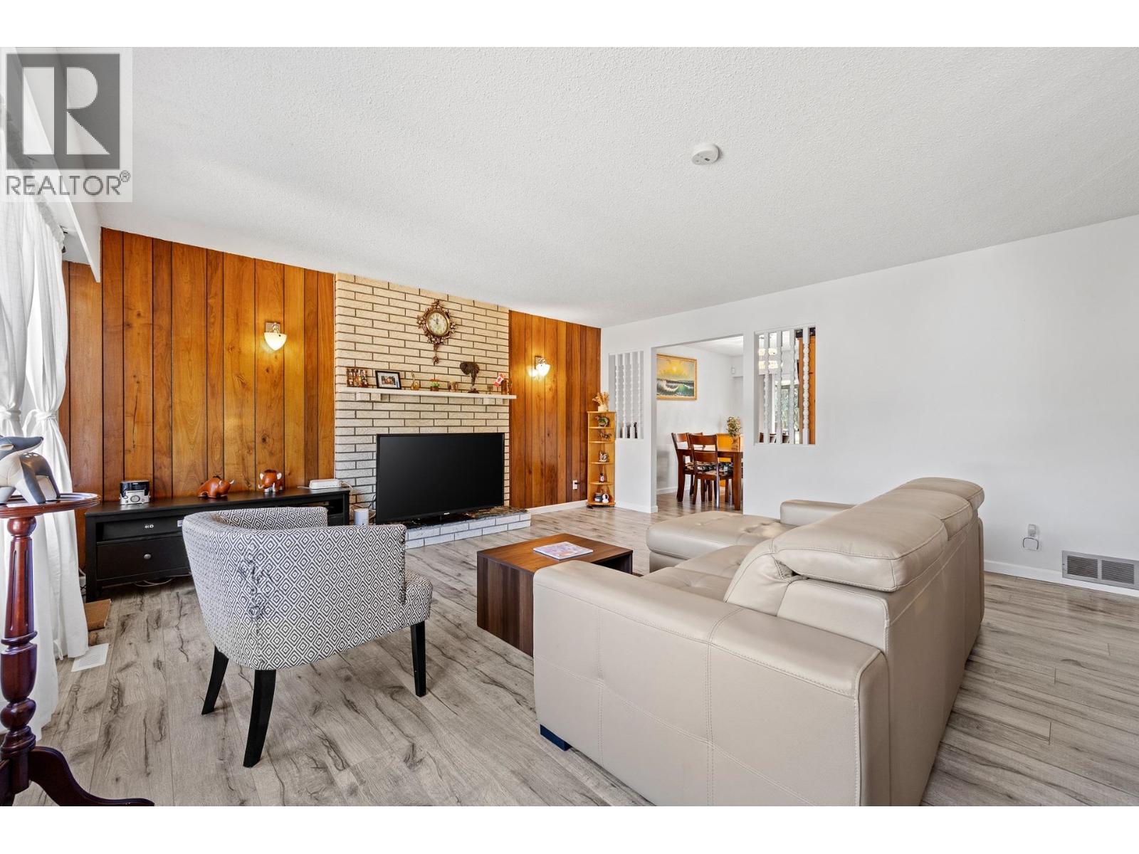 5 Bed, 3 Bath House for Sale in Richmond – 8640 SIERPINA DRIVE, Richmond – MLS# R3154390 - Image 7