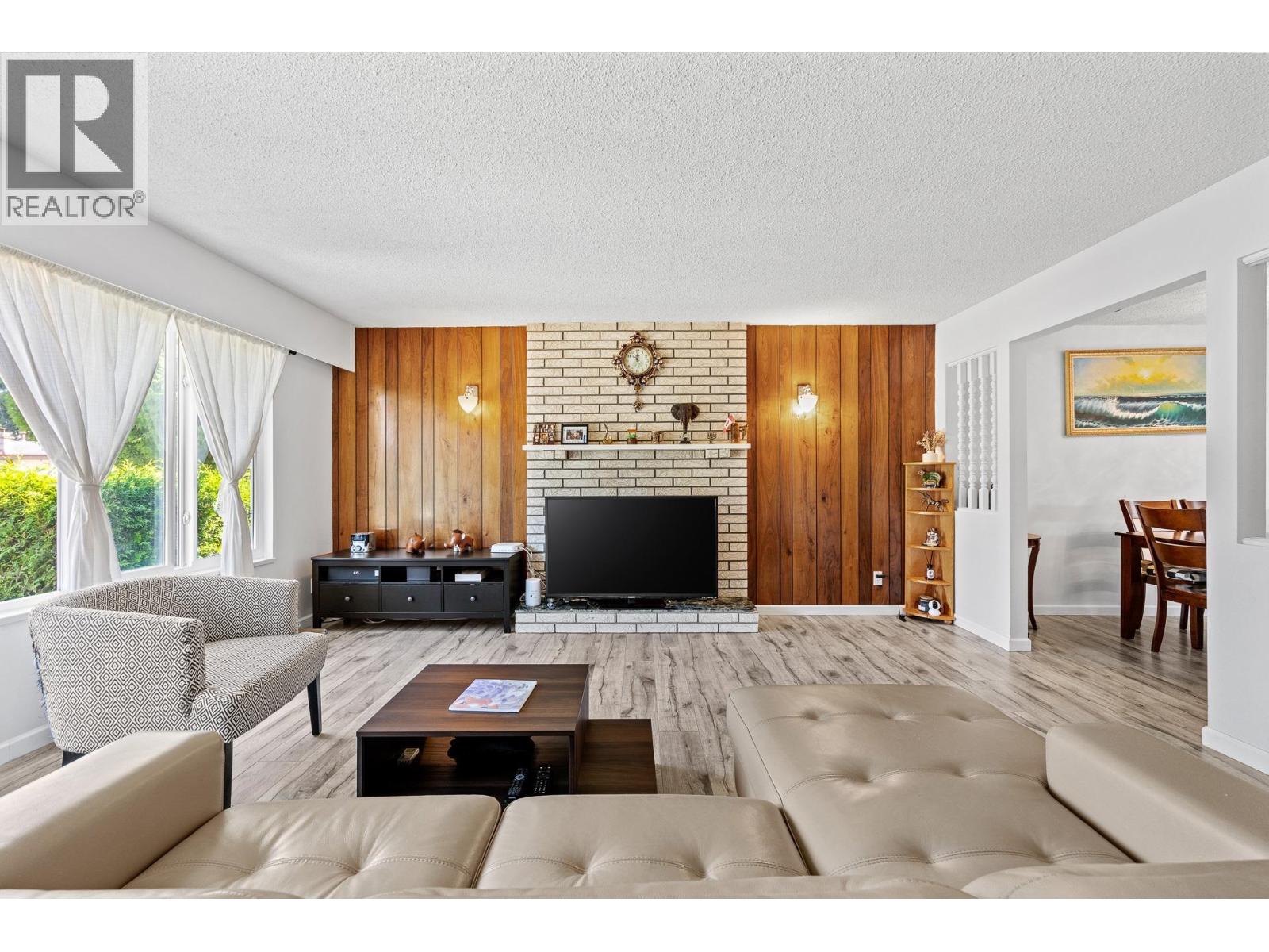 5 Bed, 3 Bath House for Sale in Richmond – 8640 SIERPINA DRIVE, Richmond – MLS# R3154390 - Image 8