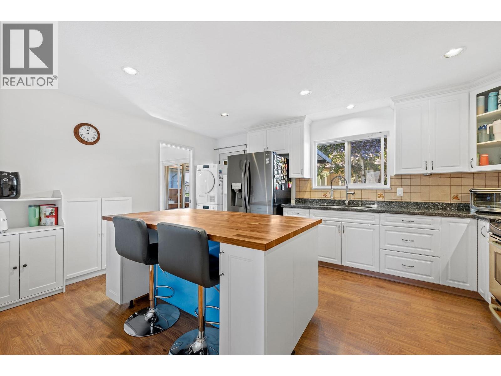 5 Bed, 3 Bath House for Sale in Richmond – 8640 SIERPINA DRIVE, Richmond – MLS# R3154390 - Image 11