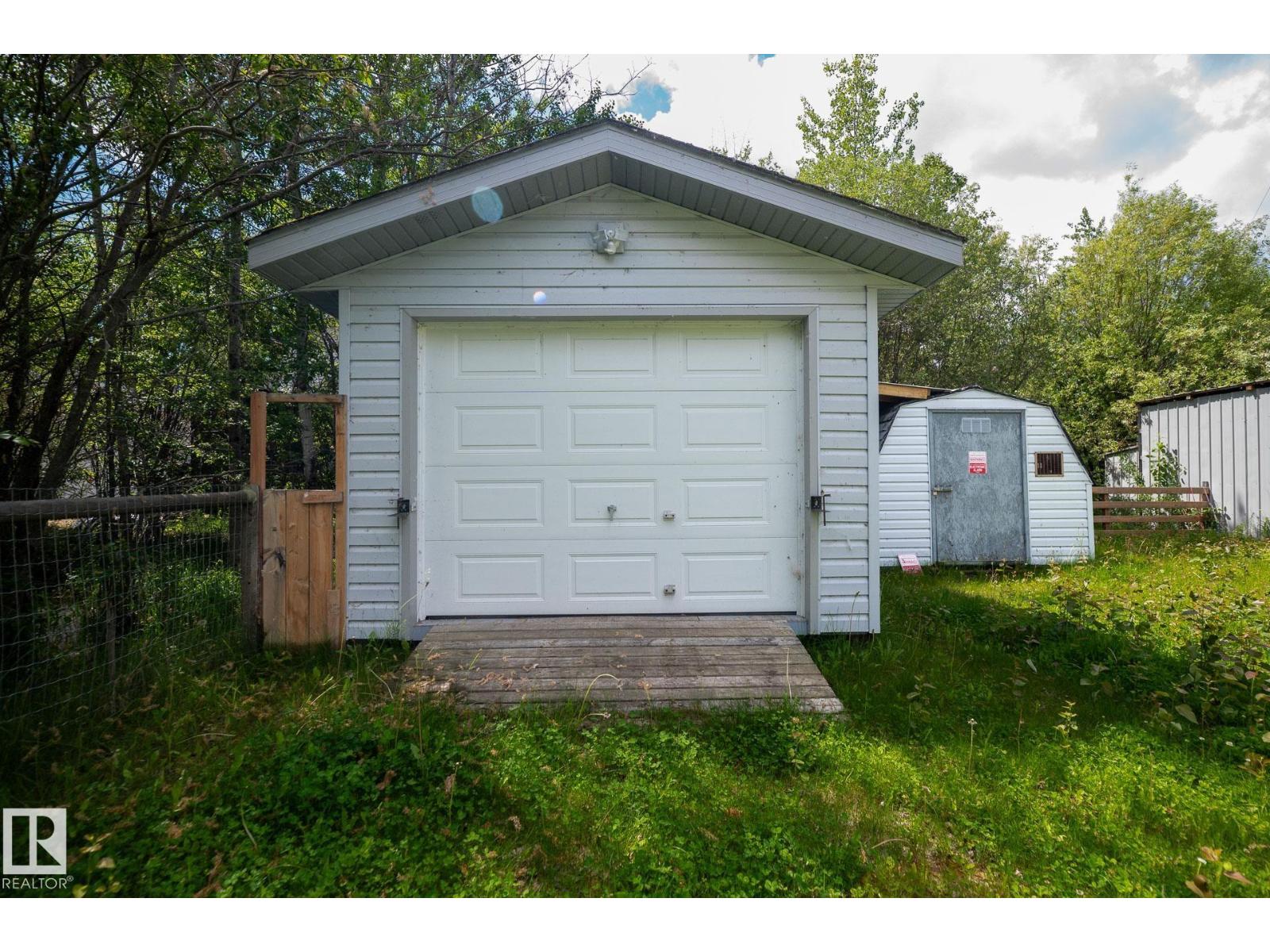 1651 LAKEVIEW Lane - Photo 41
