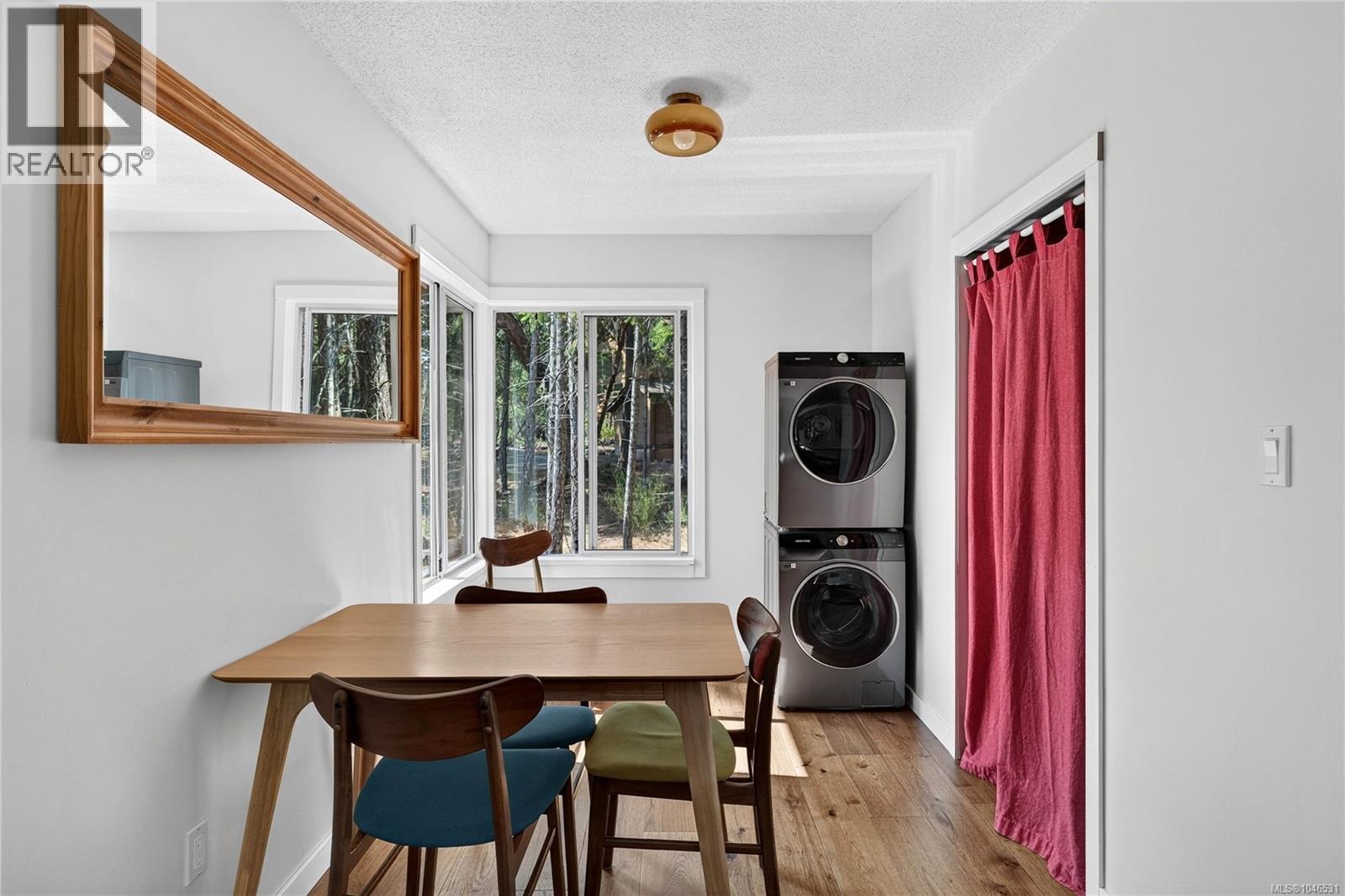 380 Langs Rd - 13