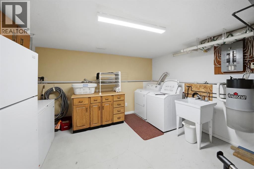 4307 57 Avenue - Photo 32