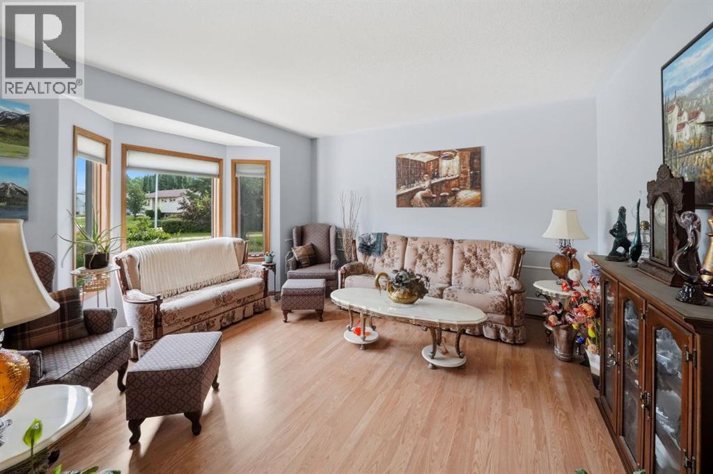 4307 57 Avenue - Photo 9