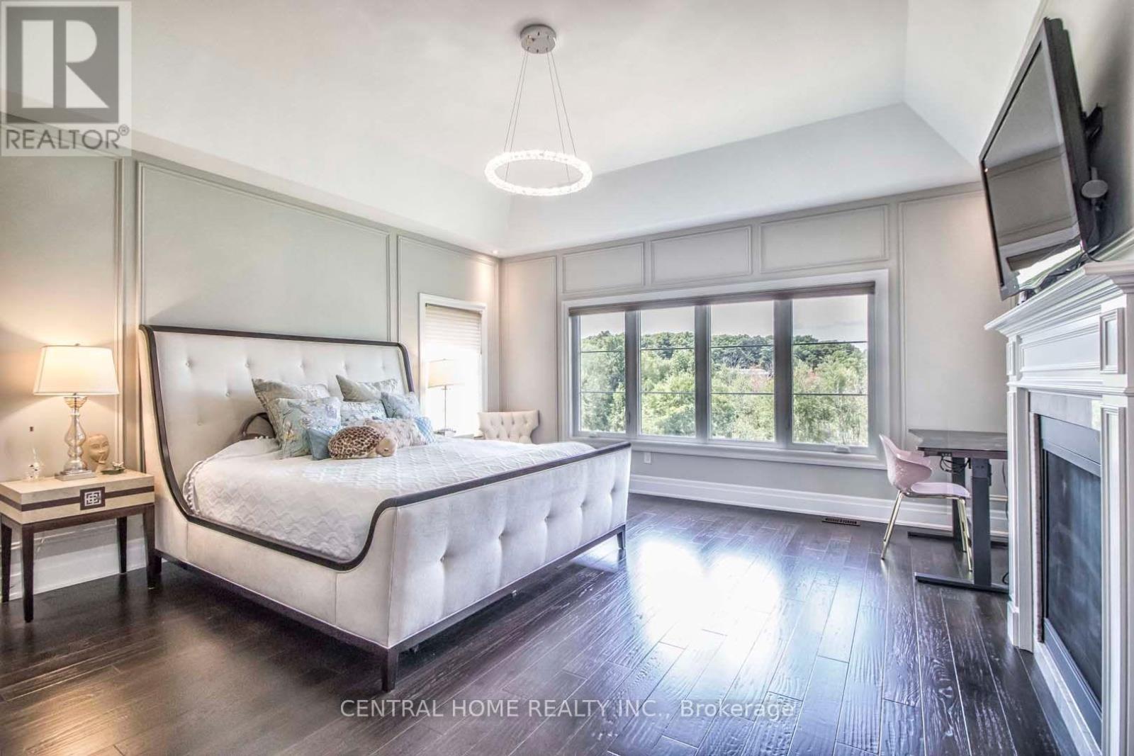 122 BURNS BOULEVARD - Image 18