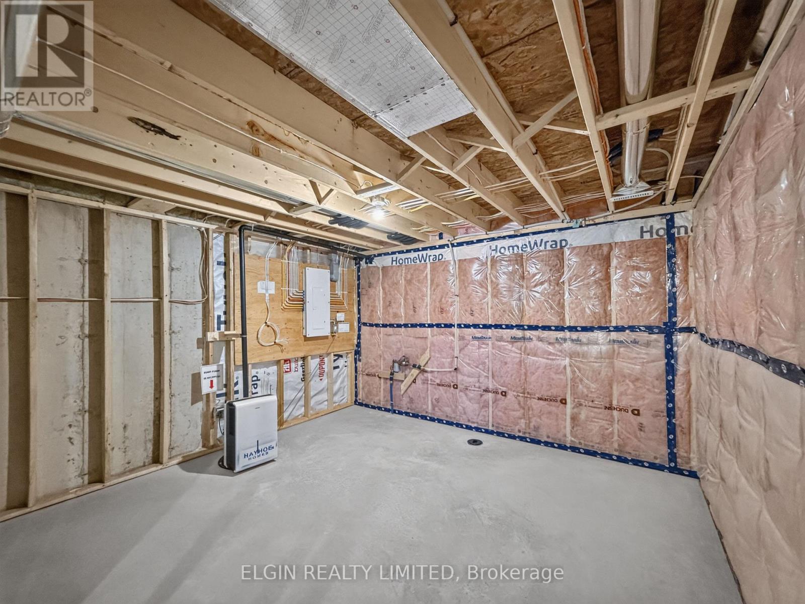 8 FINCH STREET - Image 21