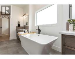 203, 38452 Range Road 284, Rural Red Deer County, AB T4S2B7 Photo 19