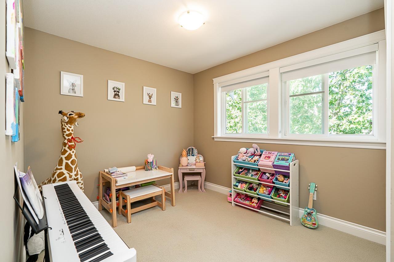 15730 34 AVENUE, Surrey