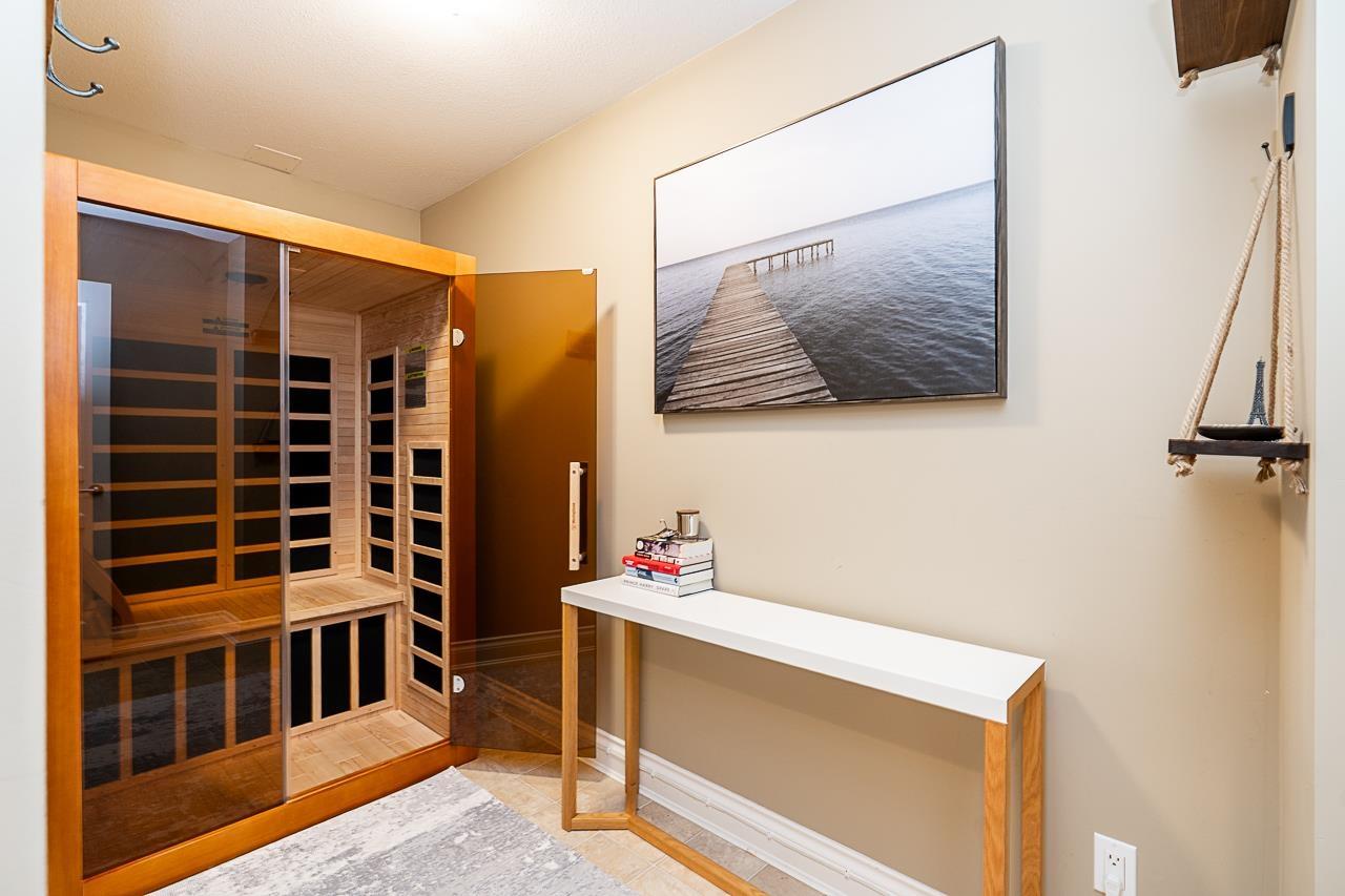 15730 34 AVENUE, Surrey