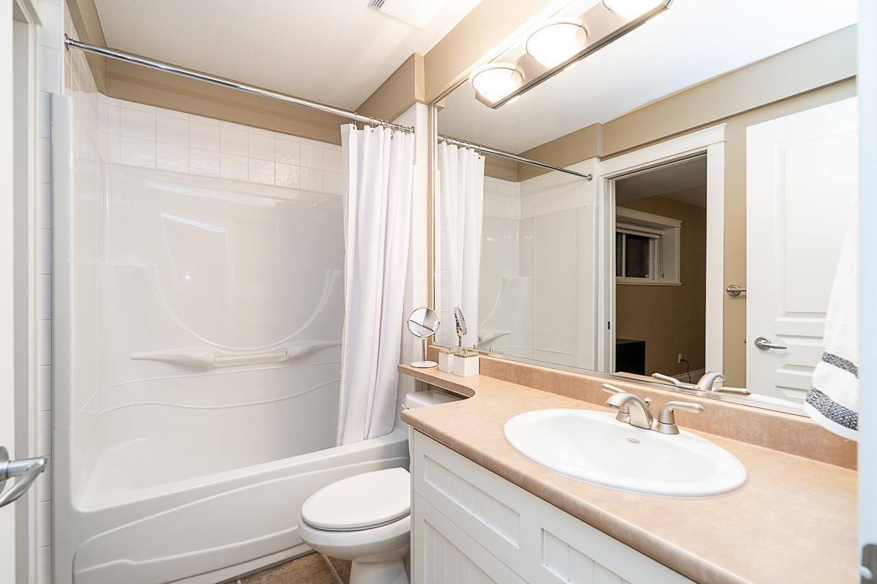 15730 34 AVENUE, Surrey
