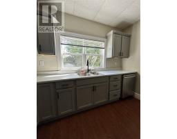 45 Franklyn Avenue thumbnail 11