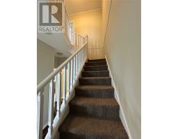 45 Franklyn Avenue thumbnail 14