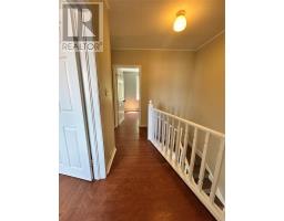 45 Franklyn Avenue thumbnail 16