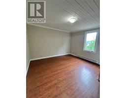 45 Franklyn Avenue thumbnail 19