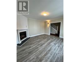 45 Franklyn Avenue thumbnail 6
