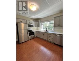 45 Franklyn Avenue thumbnail 9
