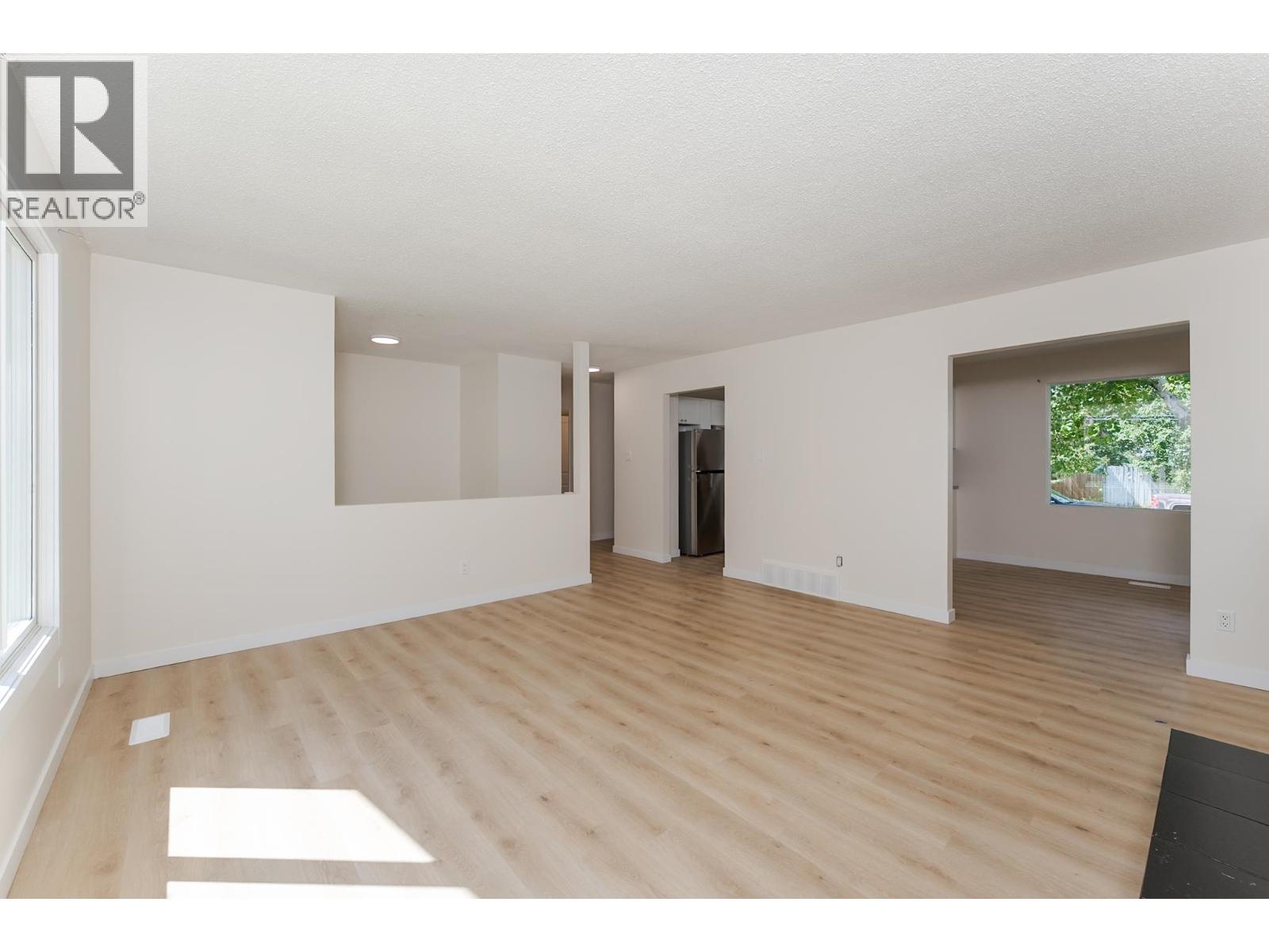 1575 VAN BIEN AVENUE, Prince George