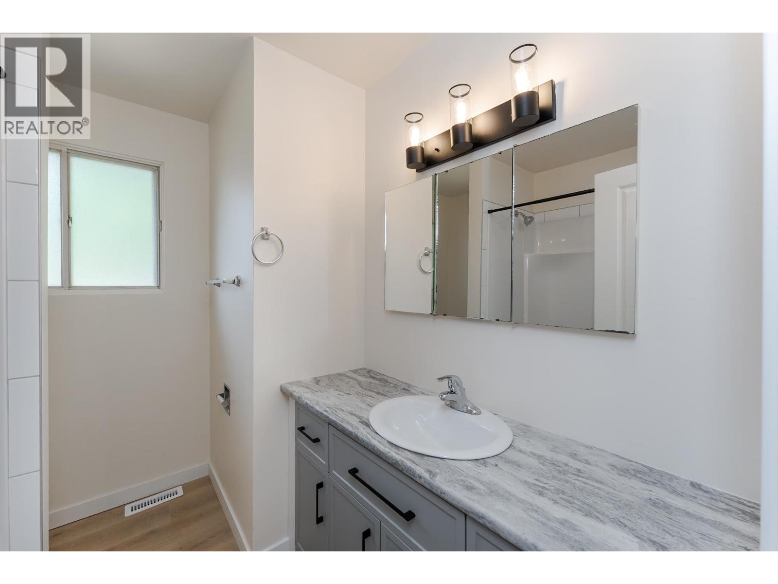 1575 VAN BIEN AVENUE, Prince George