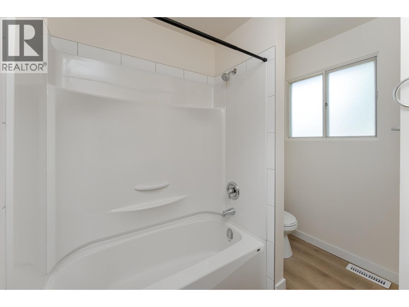 1575 VAN BIEN AVENUE, Prince George