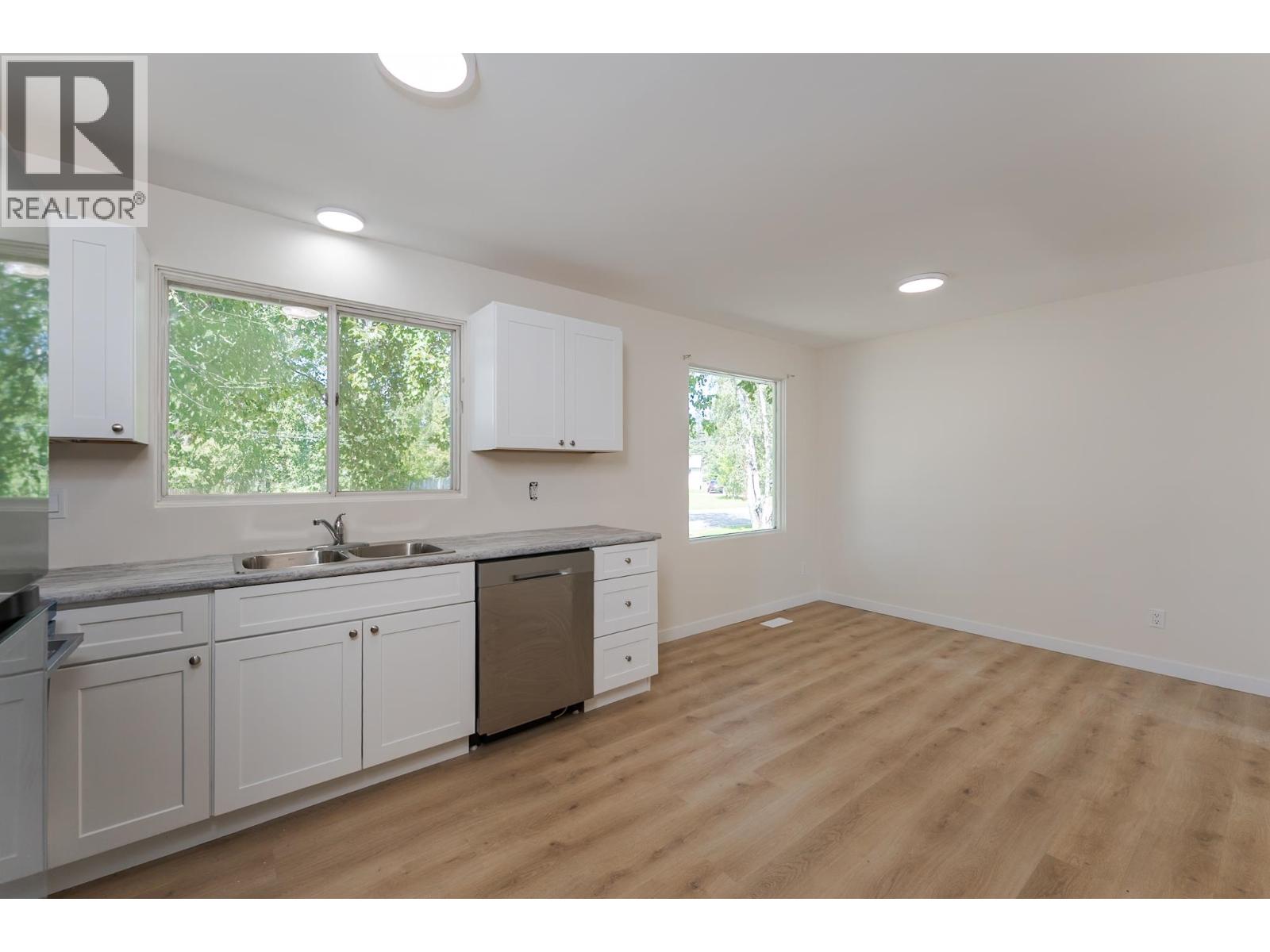 1575 VAN BIEN AVENUE, Prince George