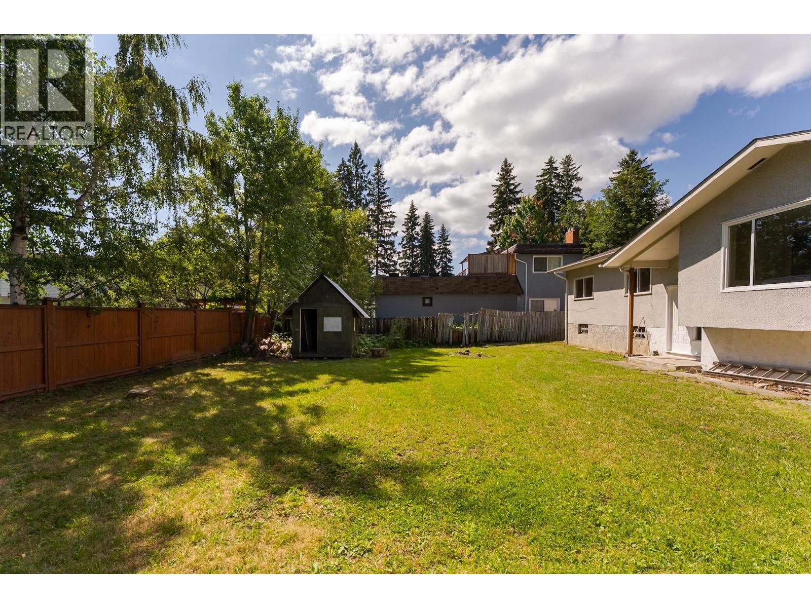 1575 VAN BIEN AVENUE - 34