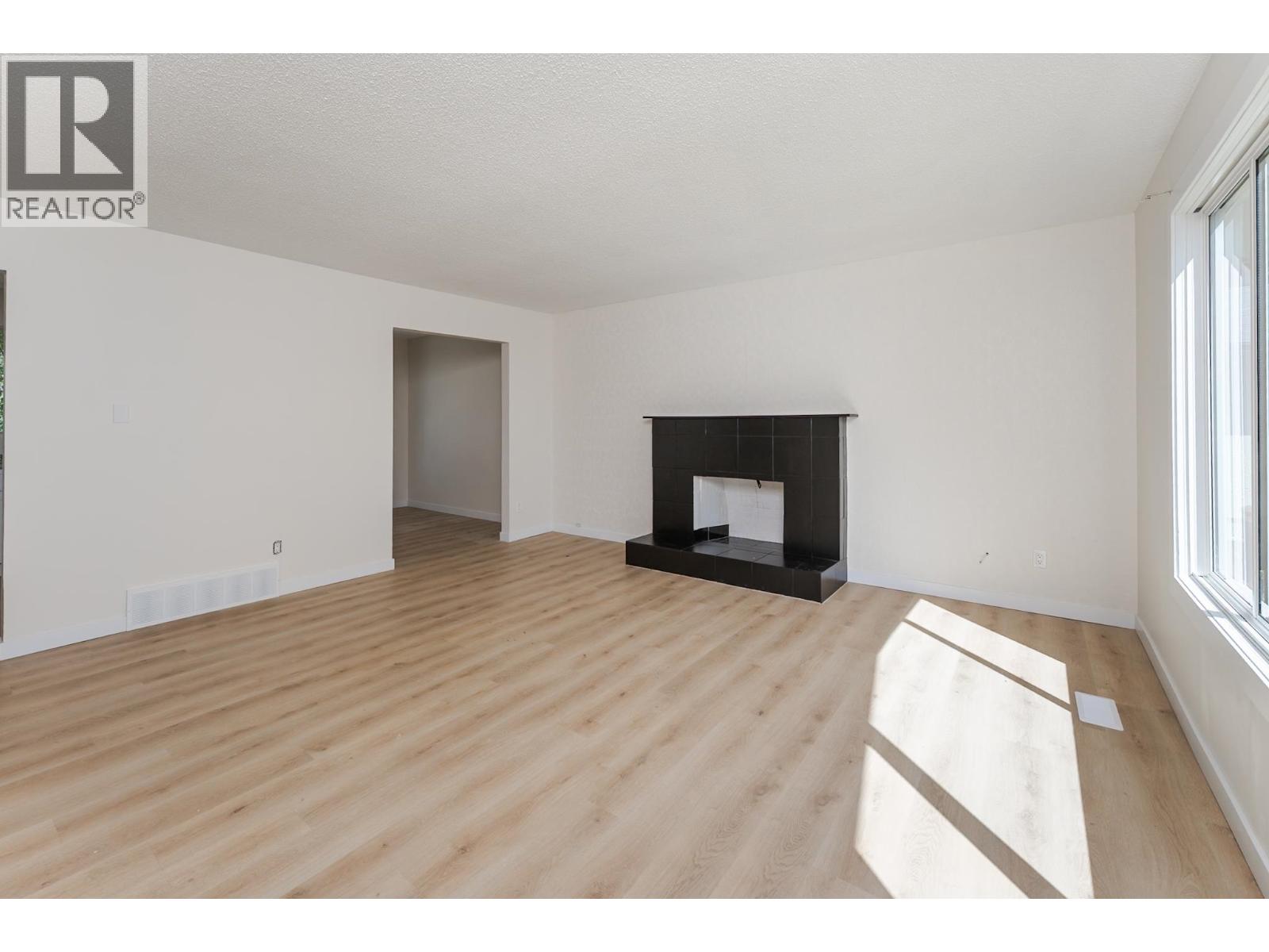 1575 VAN BIEN AVENUE, Prince George