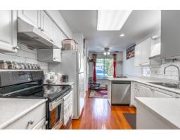 121 8655 King George Boulevard, Surrey, BC V3W5C4 Photo 12