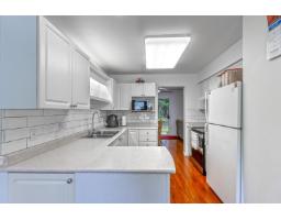 121 8655 King George Boulevard, Surrey, BC V3W5C4 Photo 10