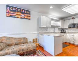 121 8655 King George Boulevard, Surrey, BC V3W5C4 Photo 14