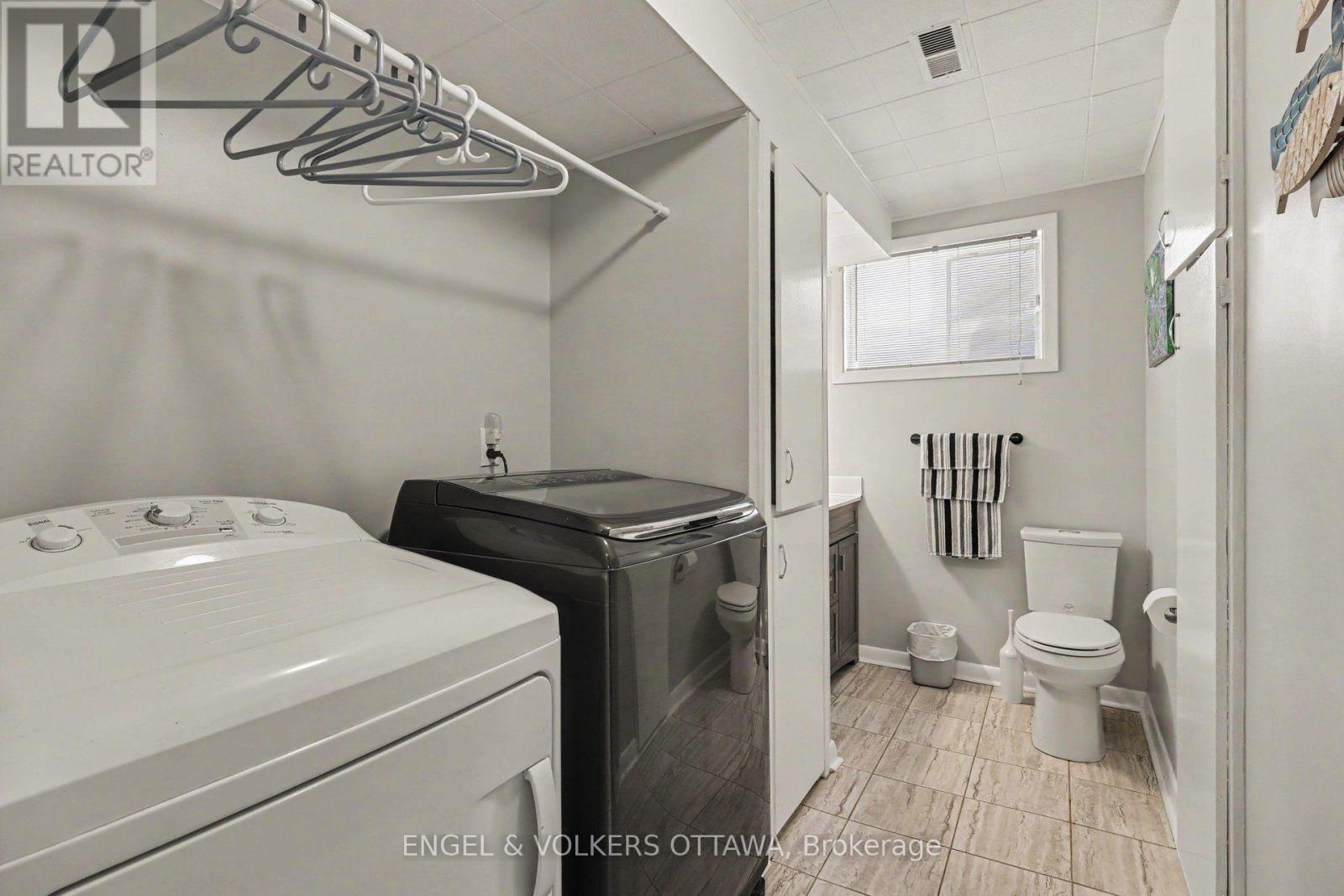 4 Bed, 2 Bath House for Sale in Ottawa – 2715 COLMAN STREET, Ottawa – MLS# X13676750 - Image 22