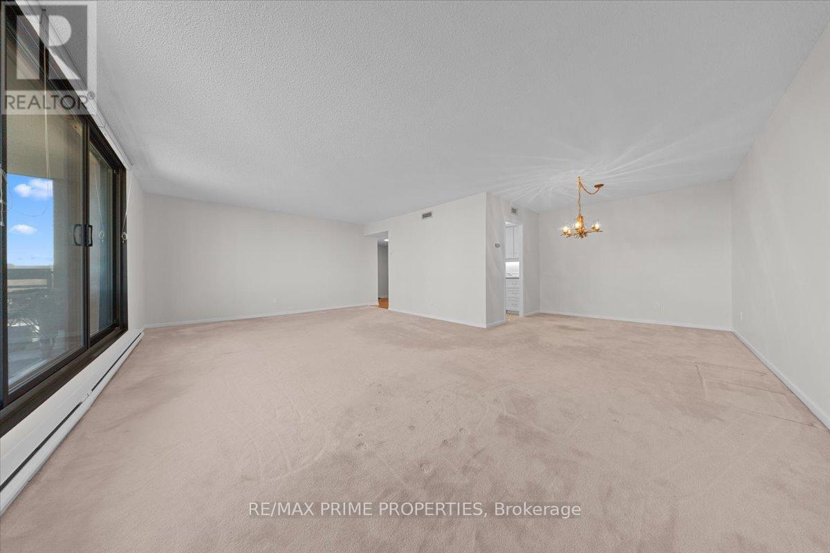 2 Bed, 2 Bath House for Sale in Ottawa – 702 – 20 THE DRIVEWAY DRIVE, Ottawa – MLS# X13676838 - Image 13