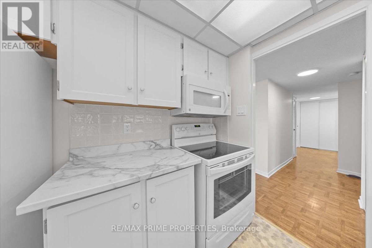 2 Bed, 2 Bath House for Sale in Ottawa – 702 – 20 THE DRIVEWAY DRIVE, Ottawa – MLS# X13676838 - Image 6