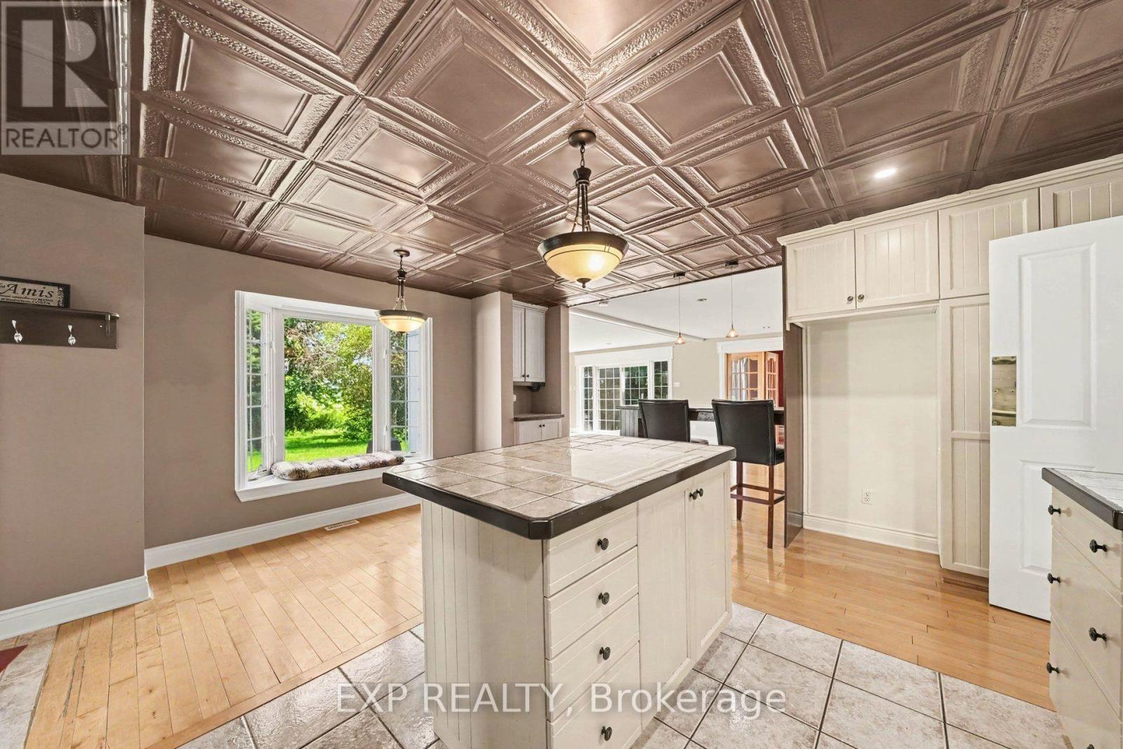 4 Bed, 3 Bath House for Sale in Russell – 1007 ST PIERRE ROAD, Russell – MLS# X13676844 - Image 18