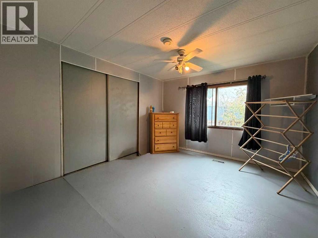 5800 46 Street - Photo 5