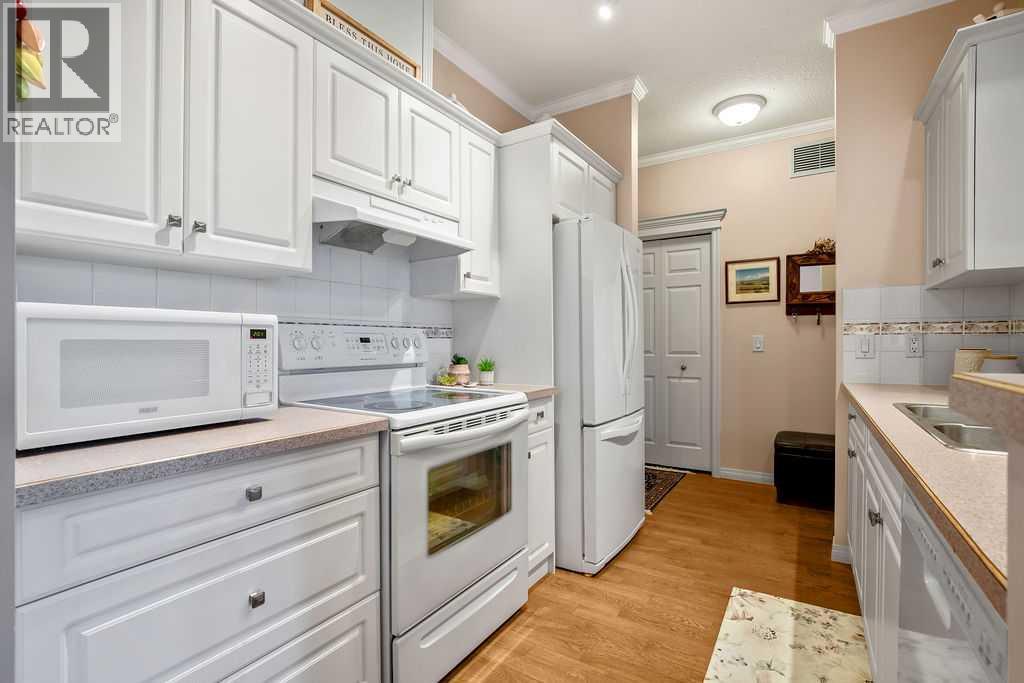 #302 15 Lineham Avenue - Image 8