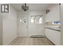 Kitchen - 1441 Springfield Road, Kelowna, BC V1Y5V2 Photo 15