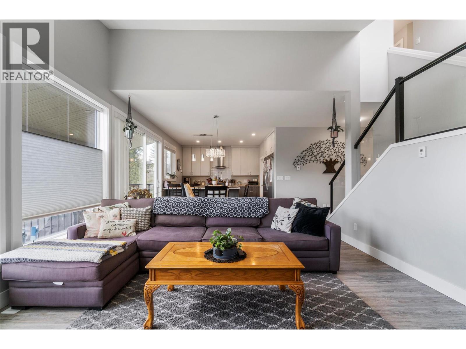 2181 14 Avenue SE - Image 9