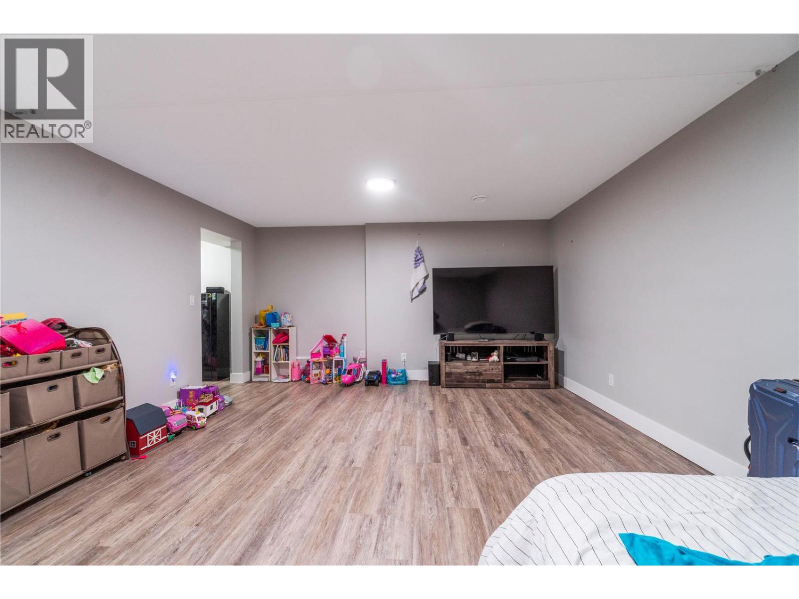 2181 14 Avenue SE - 34