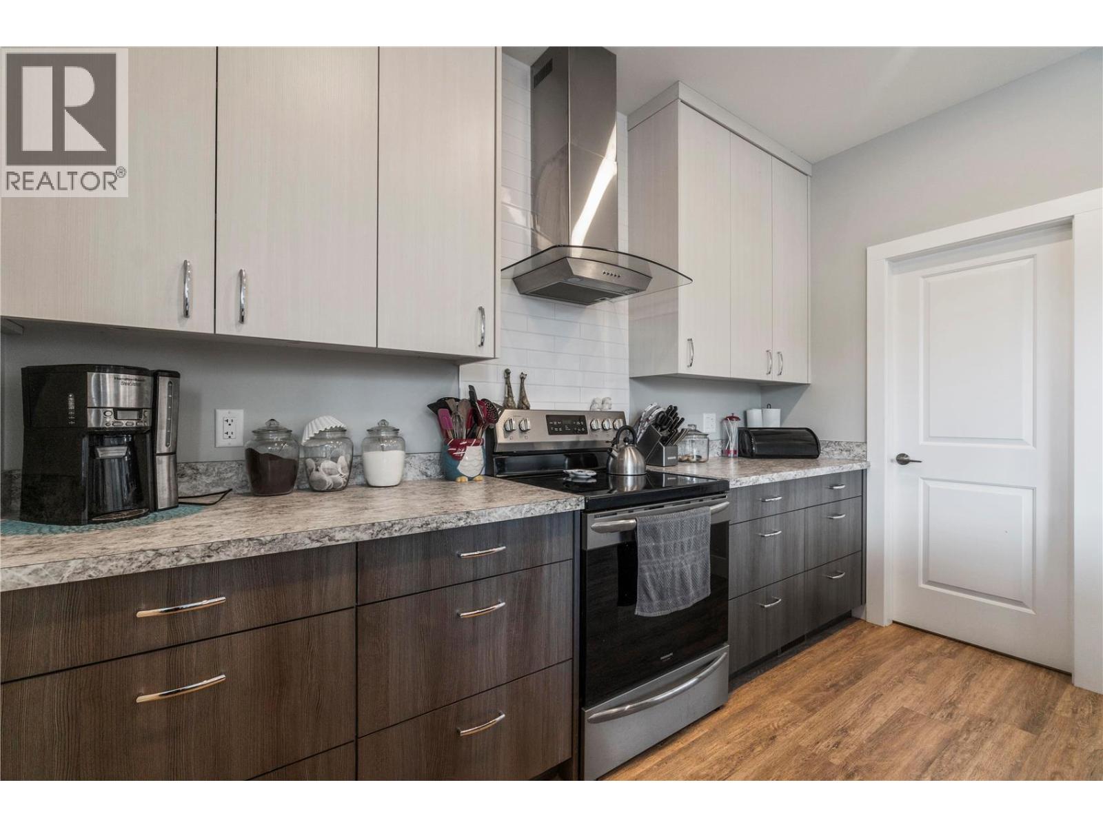 2181 14 Avenue SE - 21