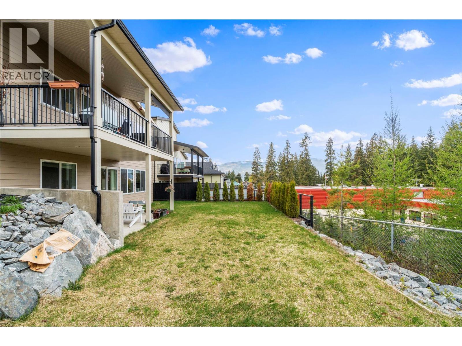 2181 14 Avenue SE - 48
