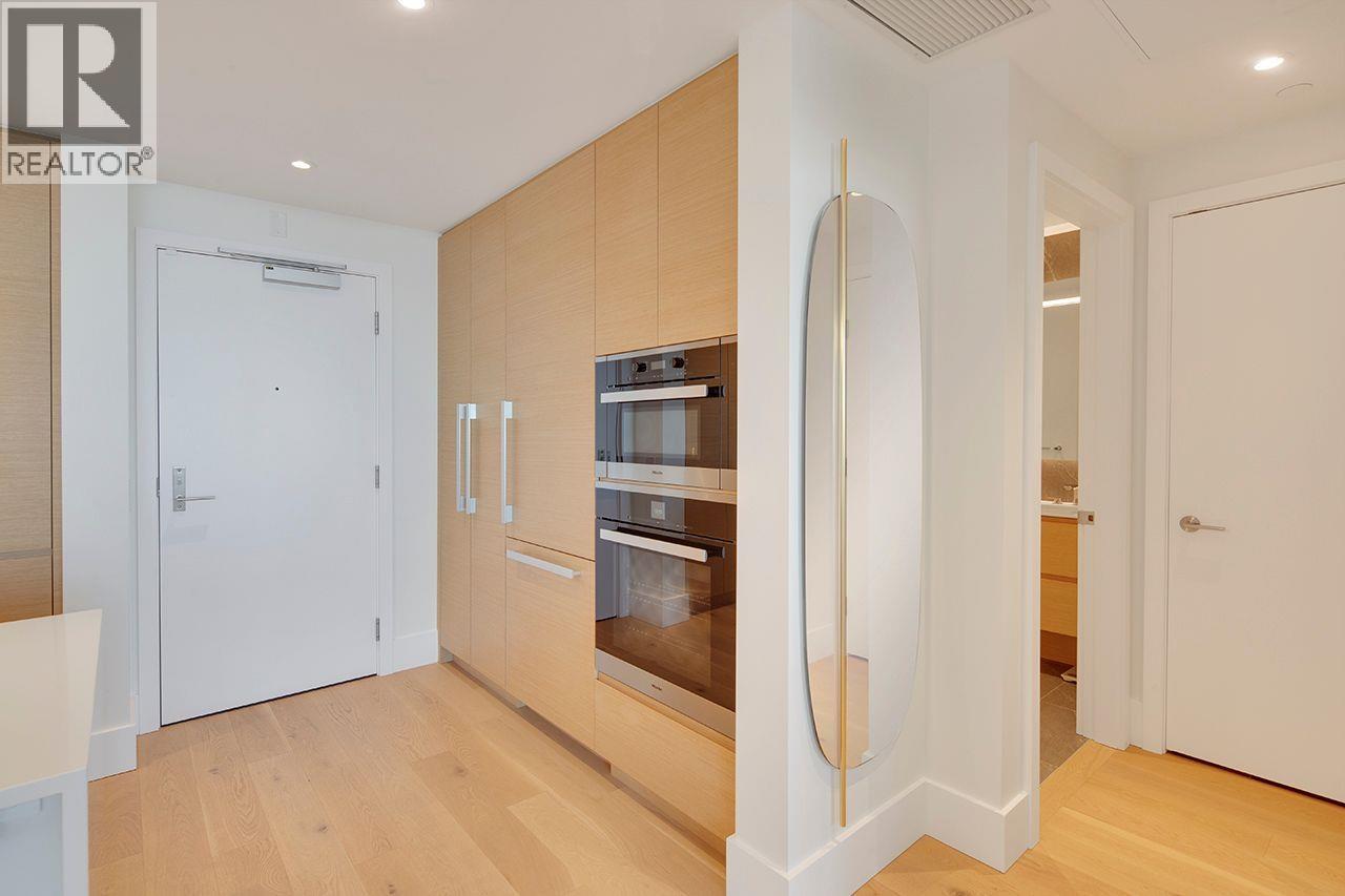 402 3101 BURFIELD PLACE, West Vancouver