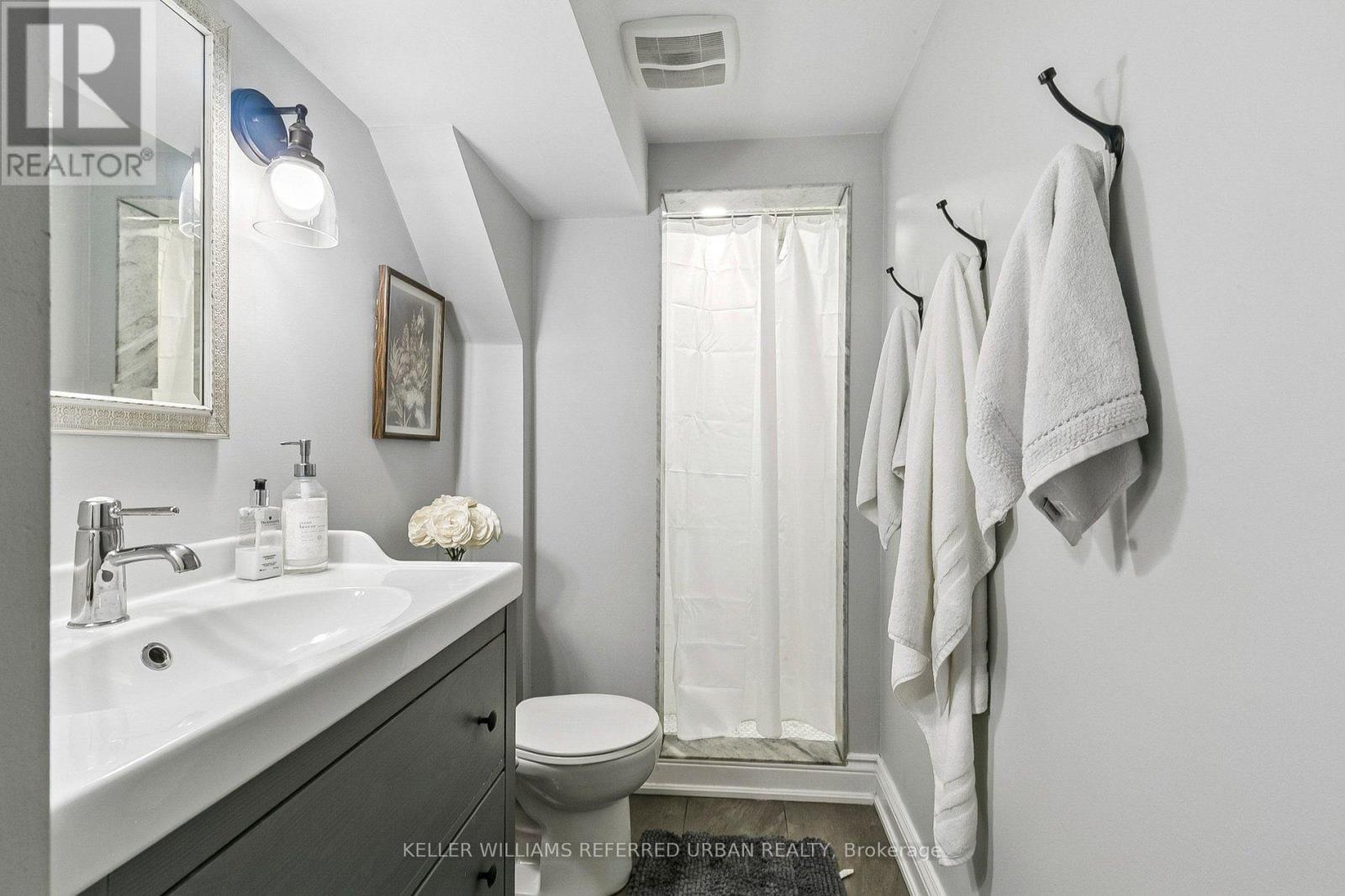 36 VERNADALE CRESCENT - Image 40
