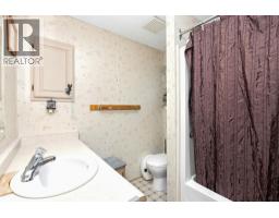 7 1413 Sunshine Coast Highway, Gibsons, BC V0N1V5 Photo 15
