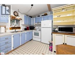 7 1413 Sunshine Coast Highway, Gibsons, BC V0N1V5 Photo 6