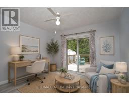 11 Indiana Avenue, Wasaga Beach, ON L9Z3A8 Photo 10
