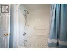 11 Indiana Avenue, Wasaga Beach, ON L9Z3A8 Photo 14