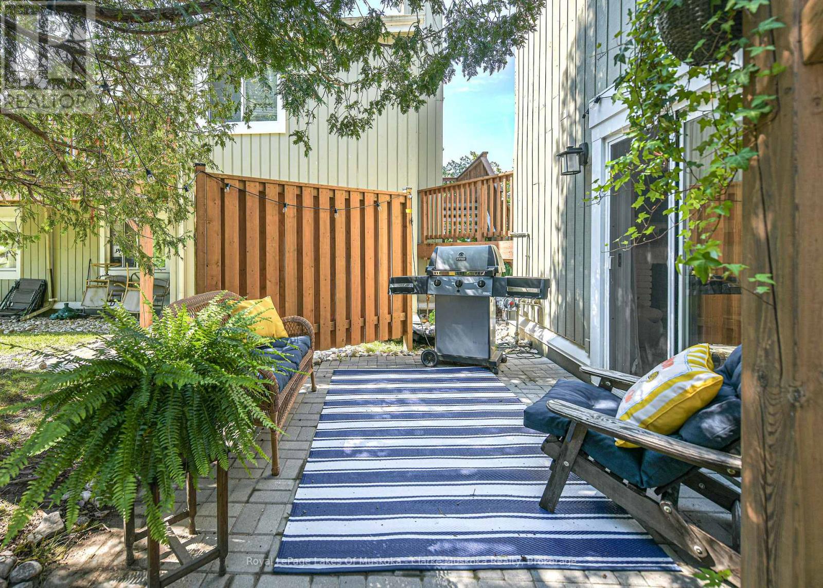 #42 19 DAWSON DRIVE - 19