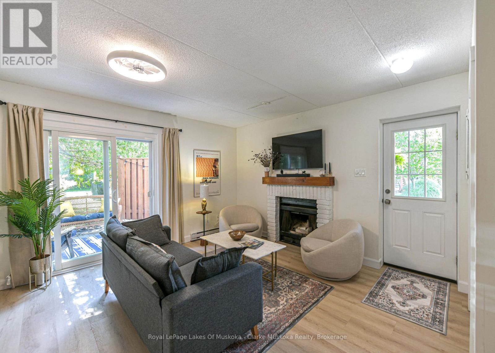 #42 19 DAWSON DRIVE - 2